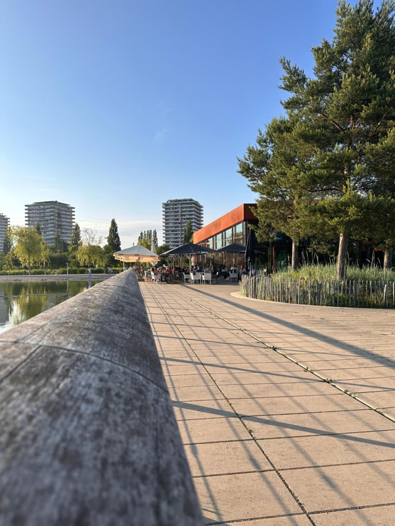 Amao-Brown I Exklusives City-Apartment I 85Qm I Privatparkplatz & Komfort I King-Size Bed Лар Екстериор снимка