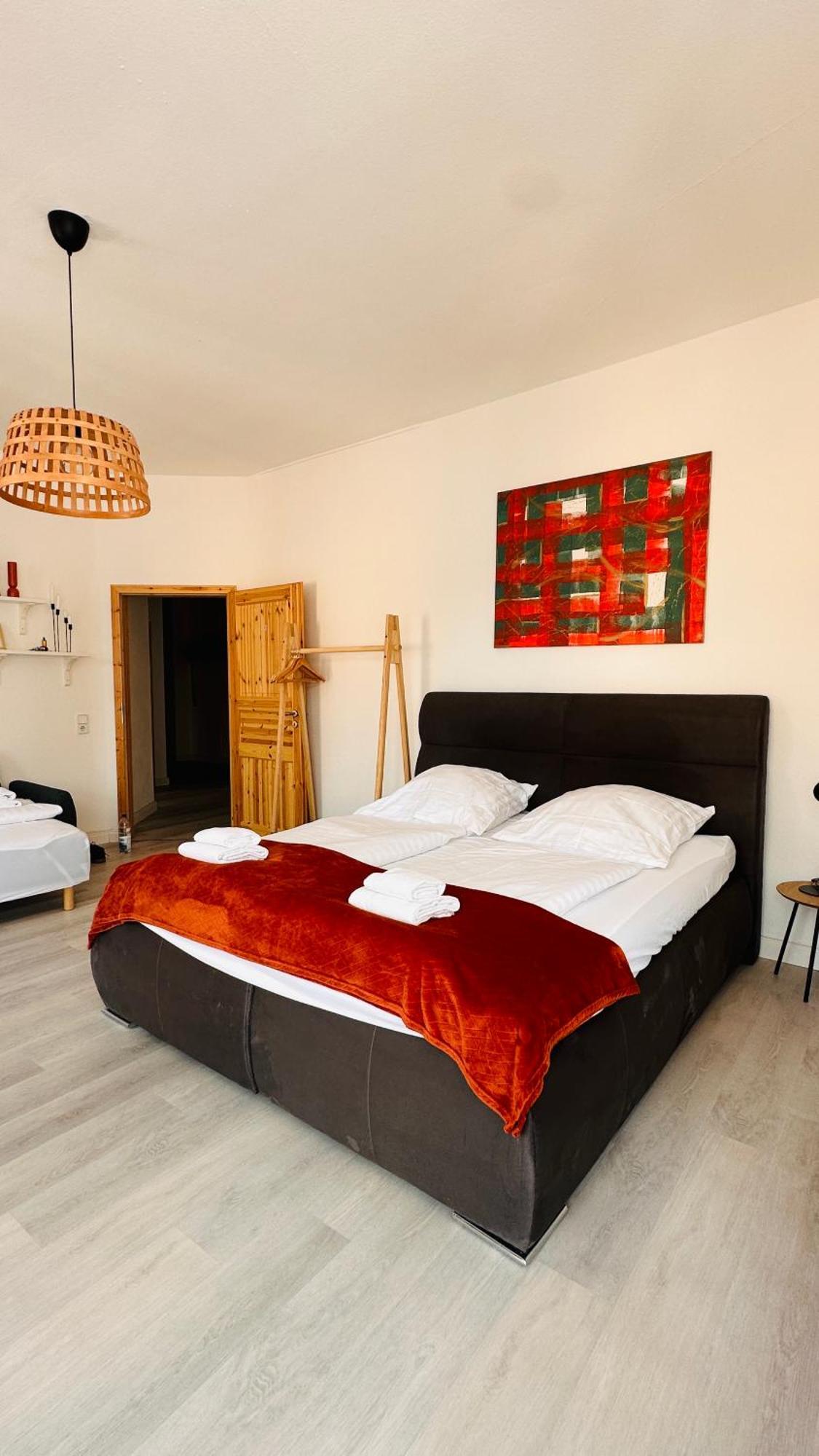 Amao-Brown I Exklusives City-Apartment I 85Qm I Privatparkplatz & Komfort I King-Size Bed Лар Екстериор снимка